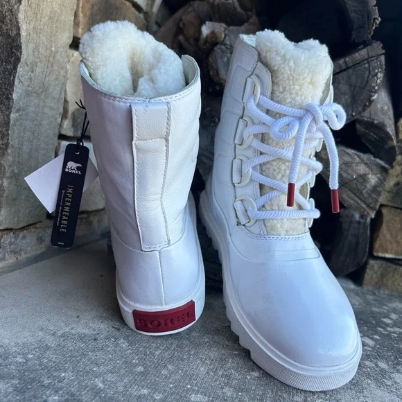 Sorel White Ankle Boots with Red Accents - Picture 9 of 16
